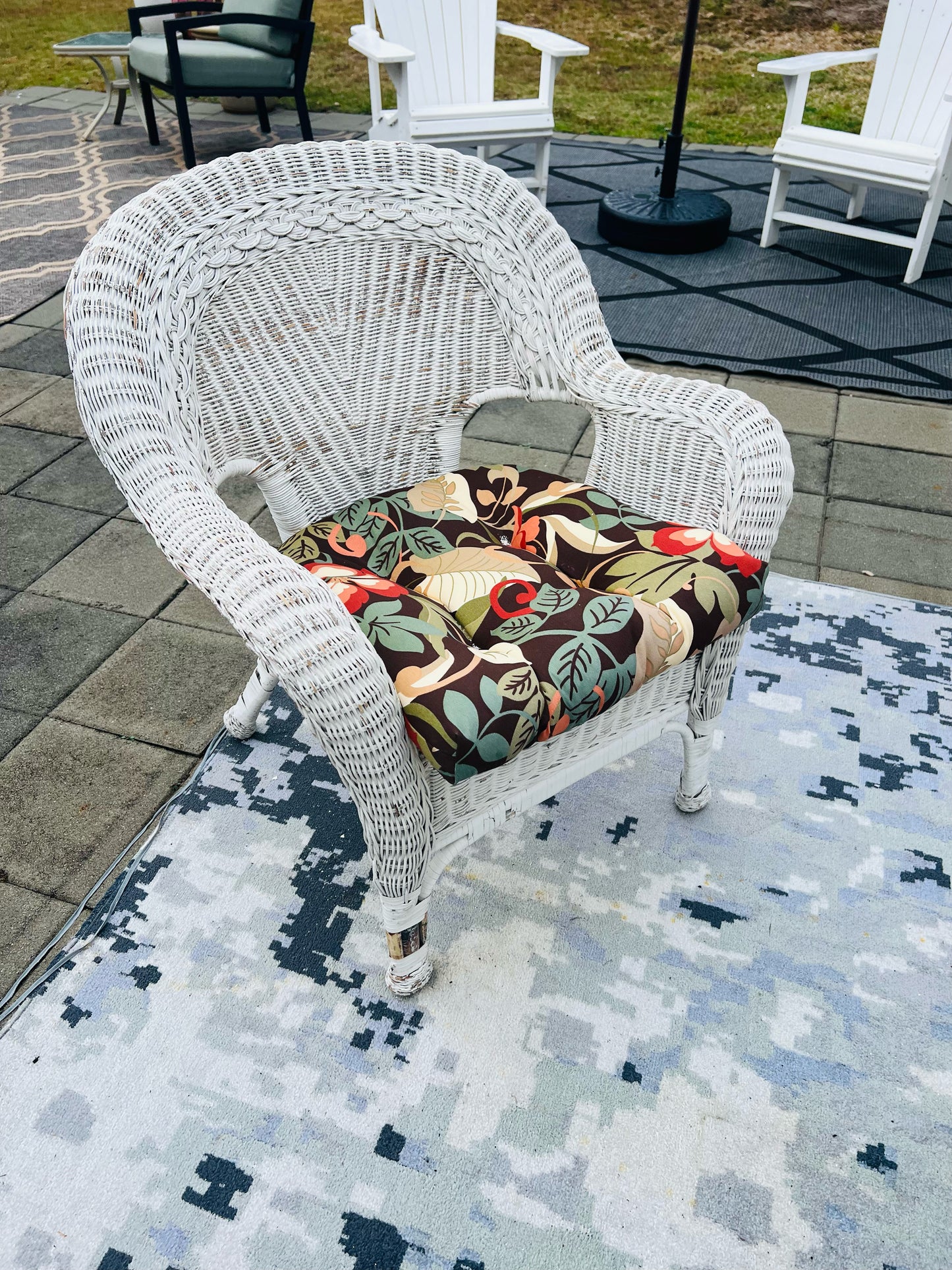 White Wicker Outdoor Chair