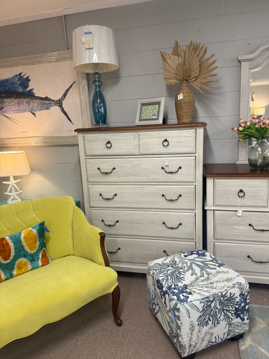 Vaughan-Bassett Cream Chest