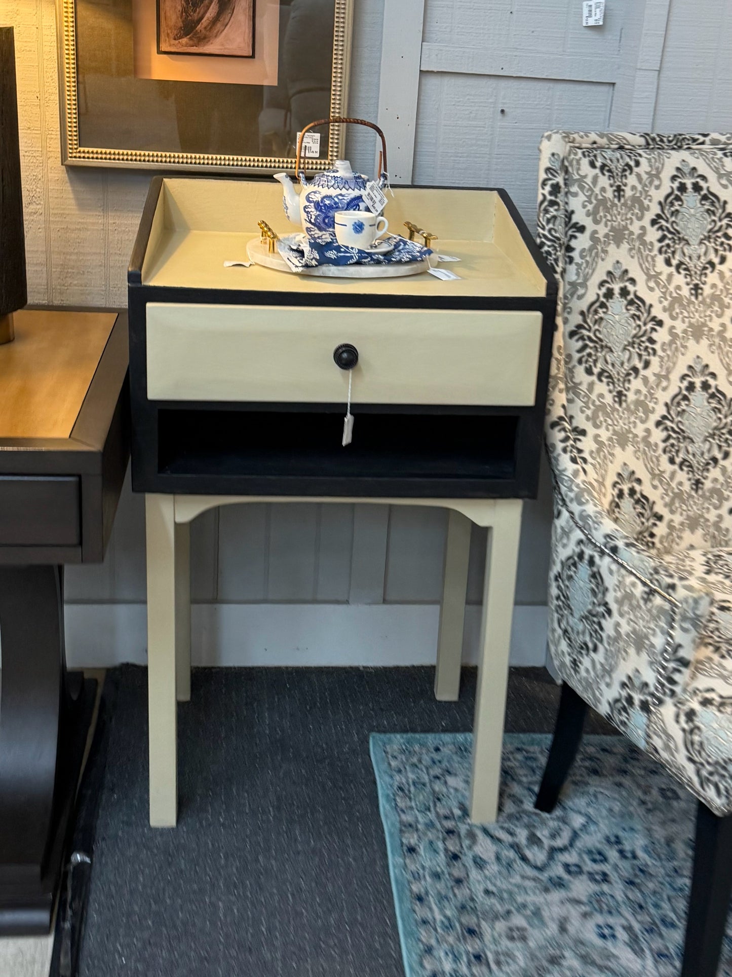 Cream and Black Coffee Bar