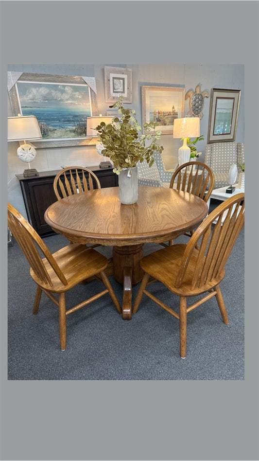Honey Oak Dining Table and 4 Chairs