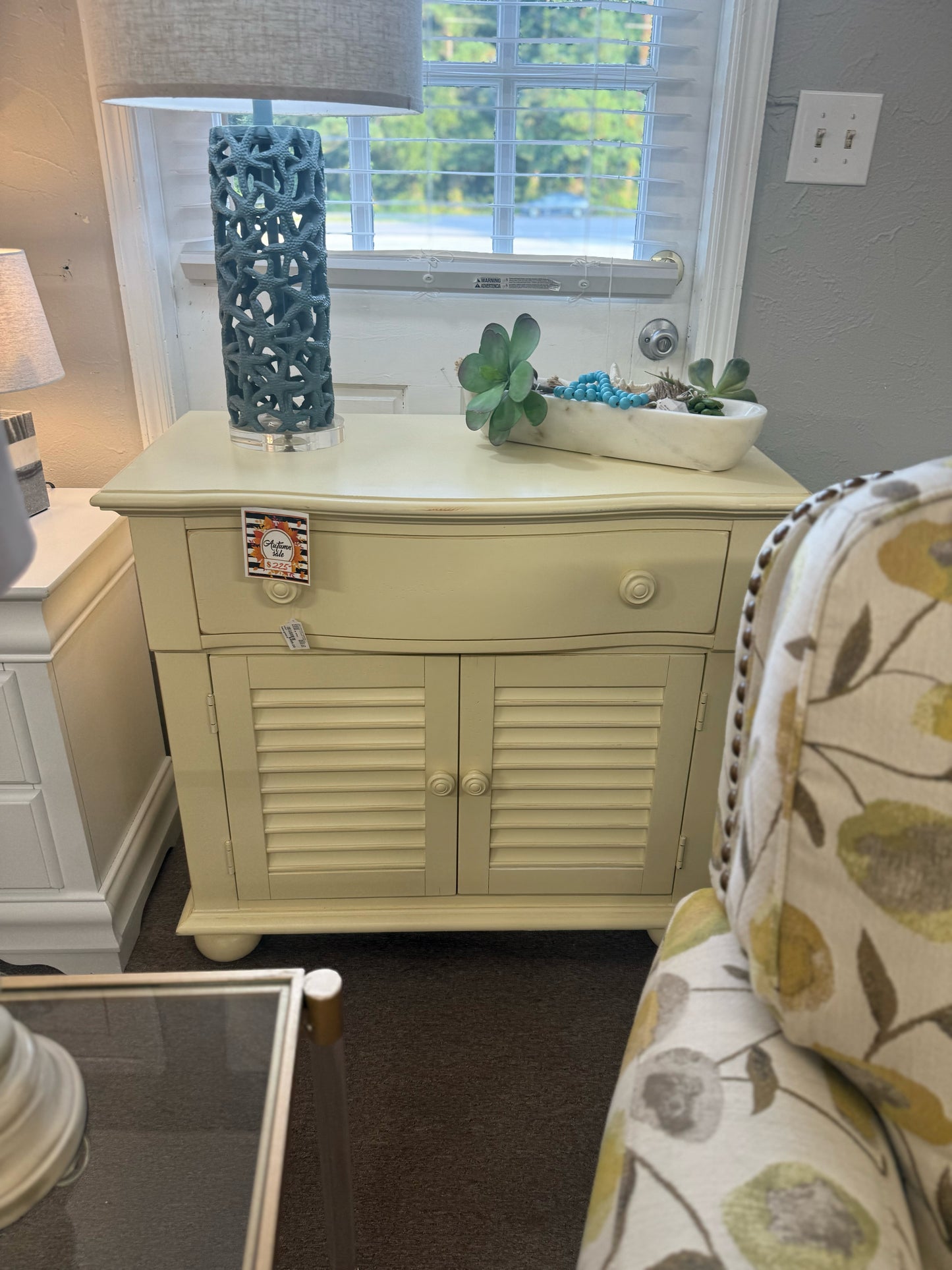 Buttercream Console Table