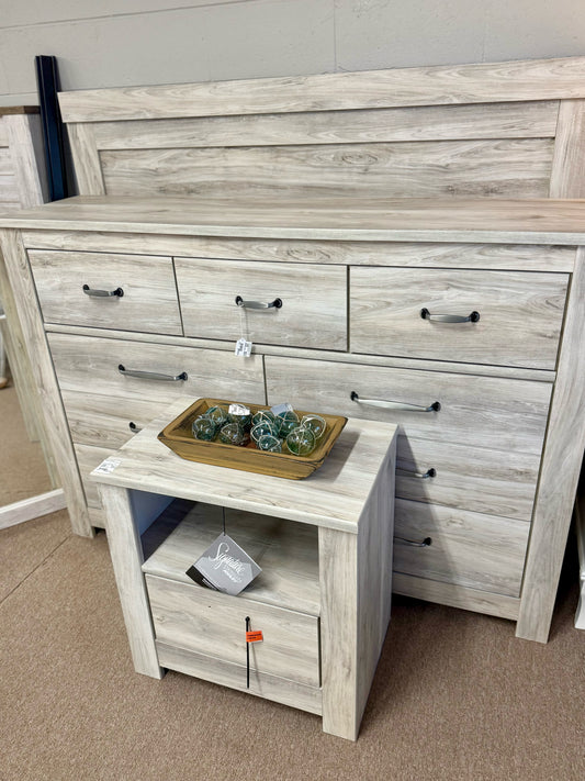 NEW Ashley Furniture White Queen Bed