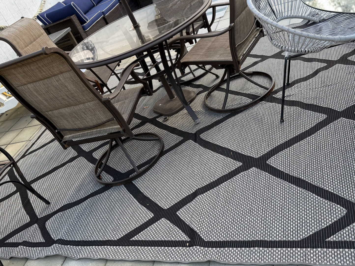 Grey and Black Indoor/Outdoor Rug