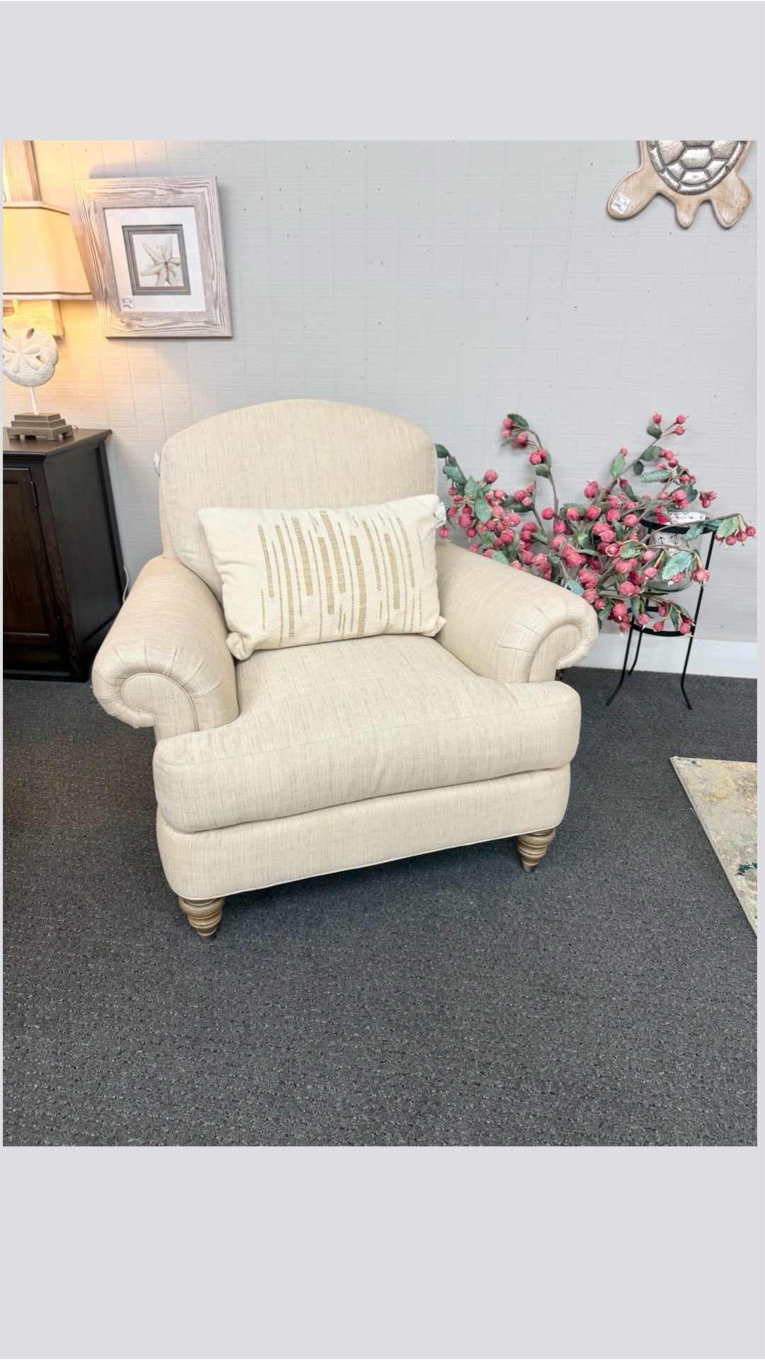 Ethan Allen Vanilla Accent Chair